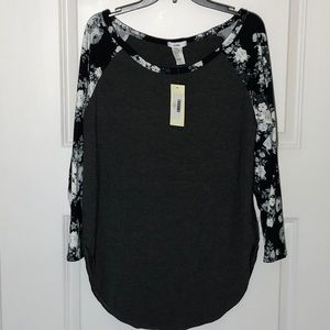 Evelie Raglan Floral Top Monochrome Large NEW!!!